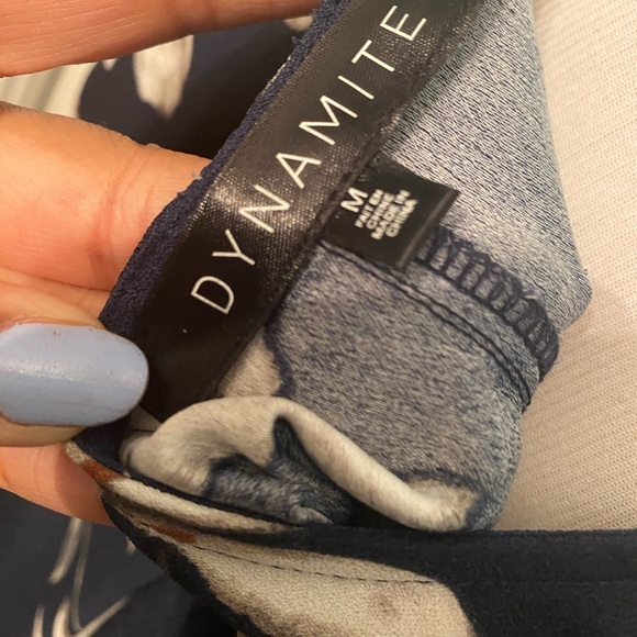 Beautiful Navy Floral Shift Dress - Picture 4 of 4